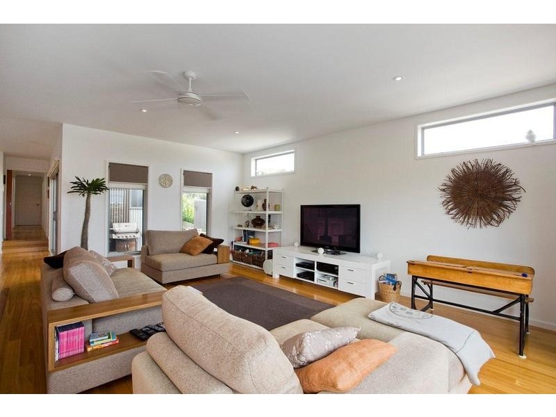 16A  Rocklea Drive, Torquay VIC 3228