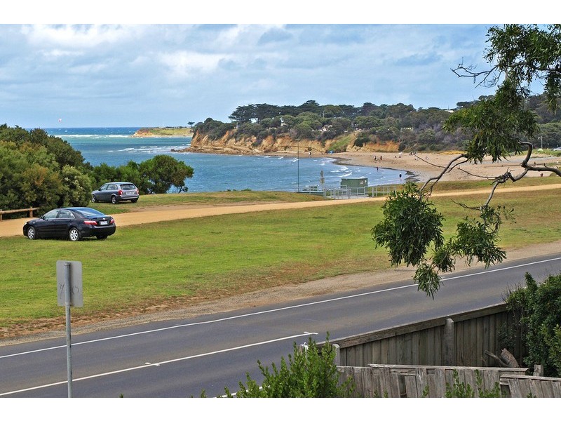 92 The Esplanade, Torquay VIC 3228