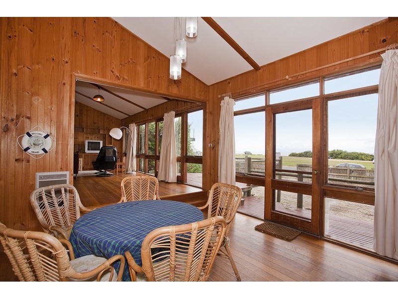 92 The Esplanade, Torquay VIC 3228