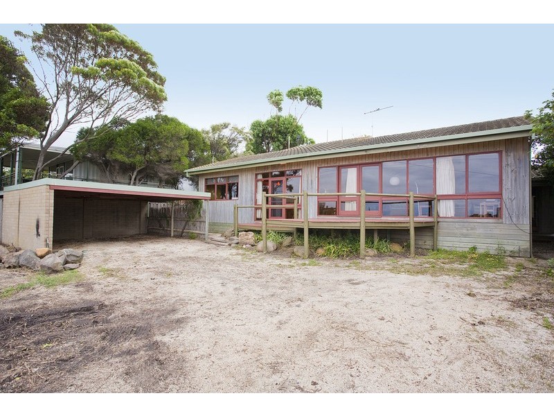 92 The Esplanade, Torquay VIC 3228