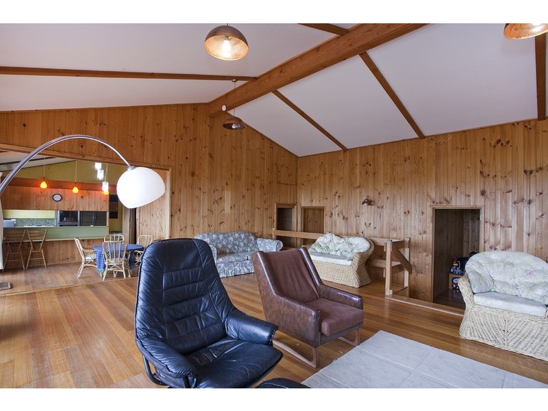 92 The Esplanade, Torquay VIC 3228