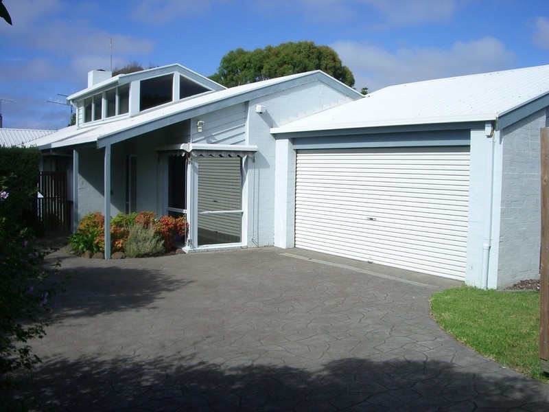 11  Anderson Street, Torquay VIC 3228