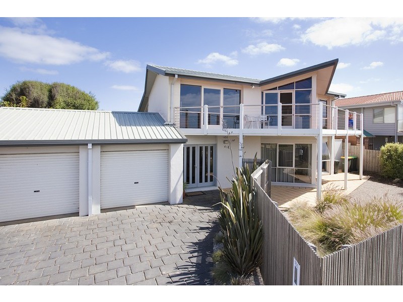 151 The Esplanade, Torquay VIC 3228