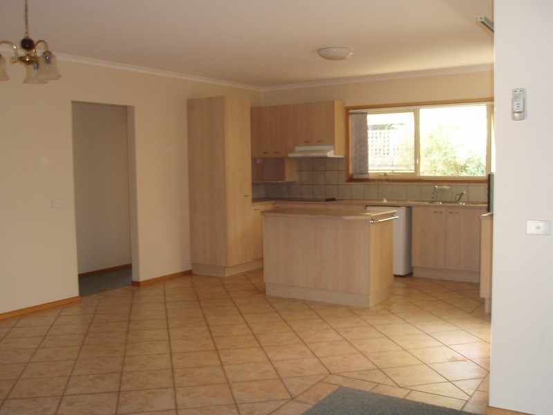 2/38 Goldenbeach Way, Torquay VIC 3228