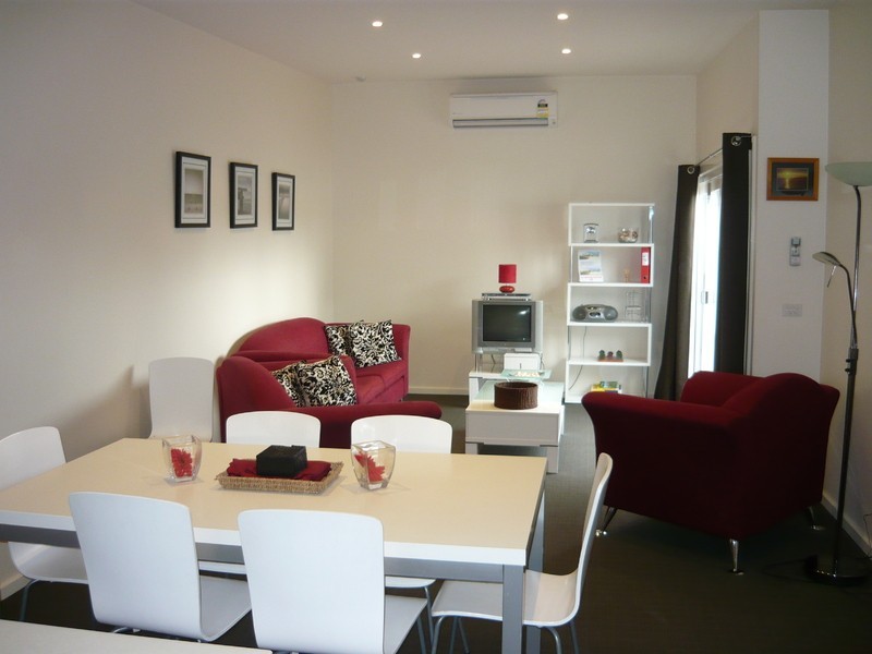 4/11-13 Darian Road, Torquay VIC 3228