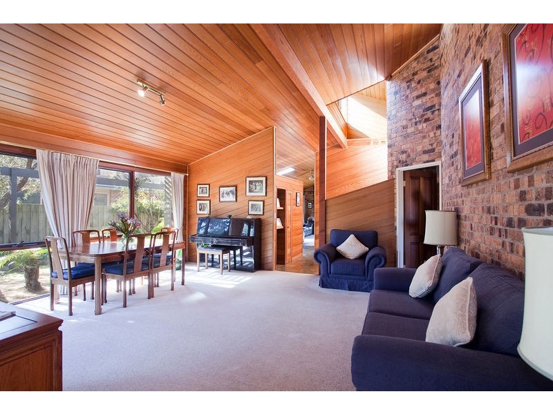 32 Holyhead Drive, Torquay VIC 3228