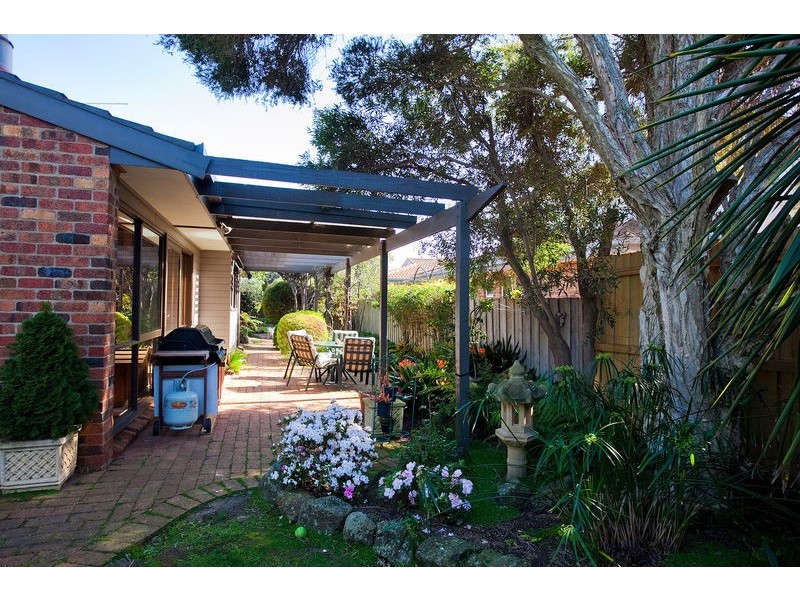 32 Holyhead Drive, Torquay VIC 3228