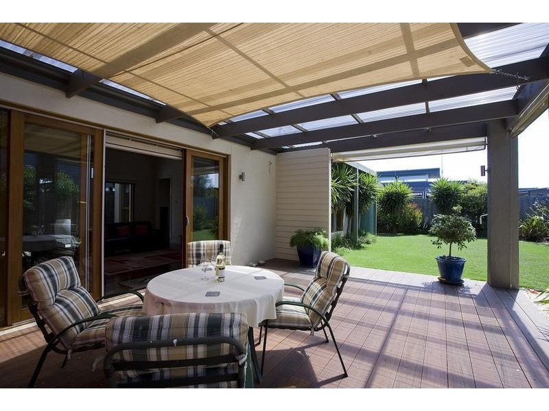 7 Loch Lomond  Crescent, Torquay VIC 3228