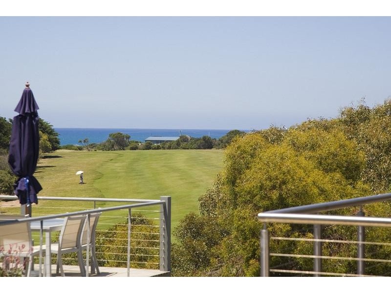 2/3 Hoylake Avenue, Jan Juc VIC 3228