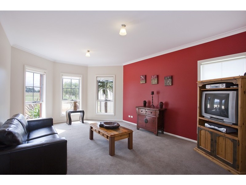 425 Mount Duneed Road, Mount Duneed VIC 3216