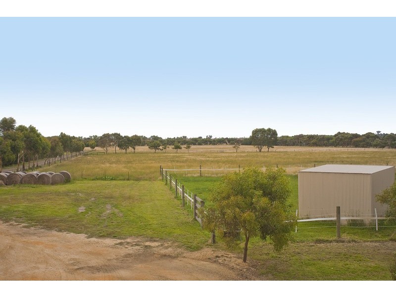 425 Mount Duneed Road, Mount Duneed VIC 3216