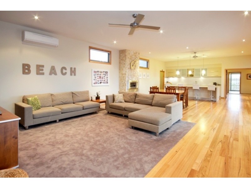 16 Ballyliffen Crescent, Torquay VIC 3228