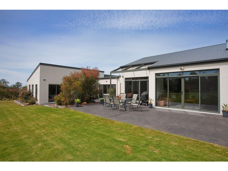 7 Ironbark Court, Torquay VIC 3228