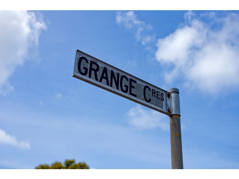 2 Grange Crescent, Torquay VIC 3228