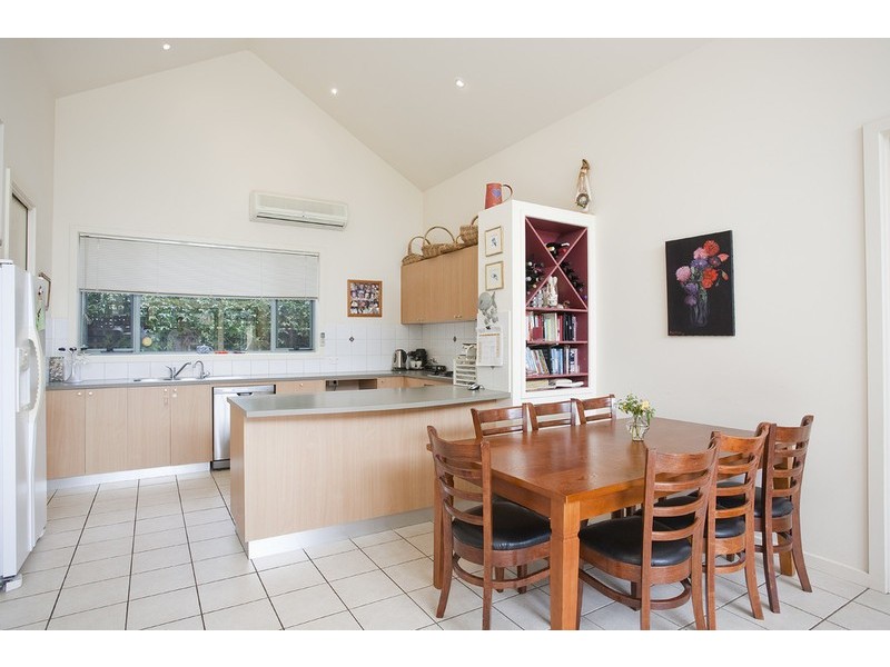 77 Glaneuse Avenue, Torquay VIC 3228