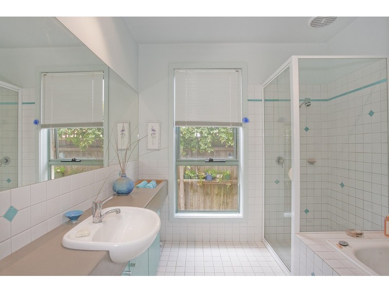 77 Glaneuse Avenue, Torquay VIC 3228