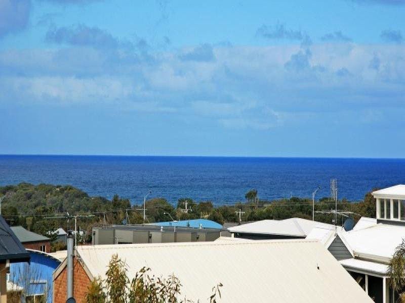 18 Manna Gum Drive, Torquay VIC 3228