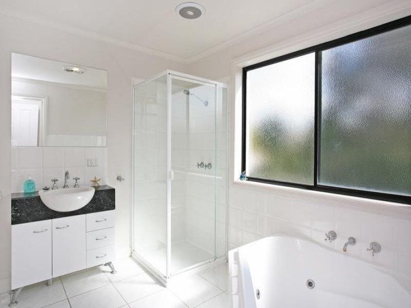 18 Manna Gum Drive, Torquay VIC 3228