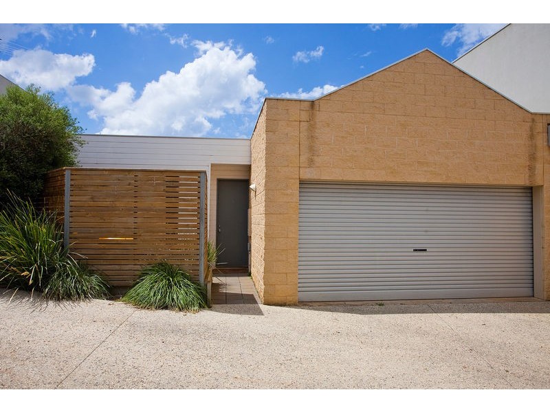 3/7 Great Ocean Road, Jan Juc VIC 3228