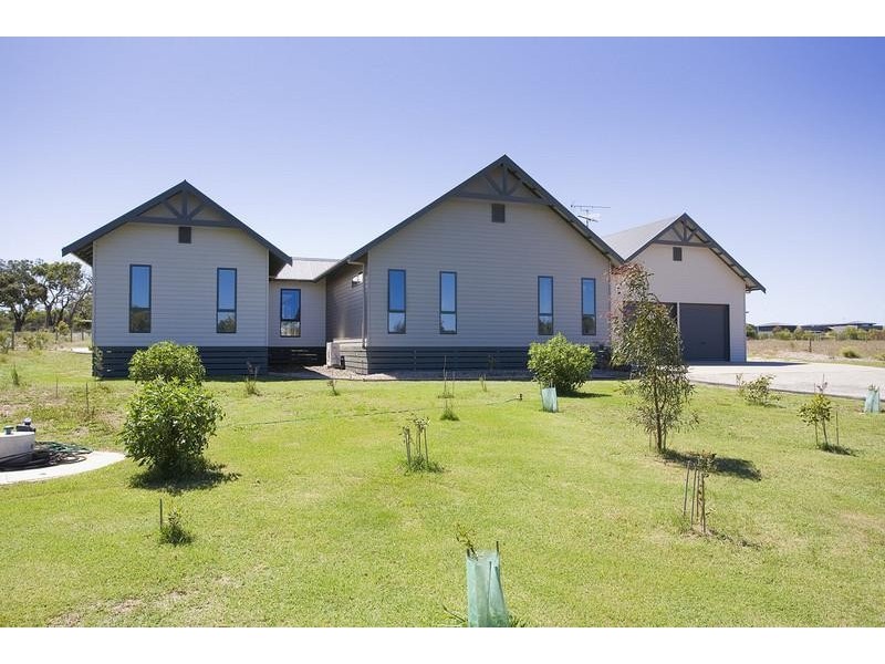 14 Rosedale Drive, Torquay VIC 3228