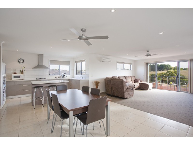 12 Blackwattle Mews, Torquay VIC 3228