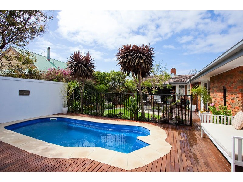 11  Liesbet  Close, Torquay VIC 3228