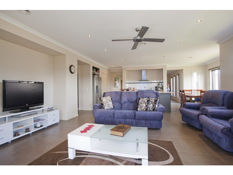 30 Centreside Drive, Torquay VIC 3228