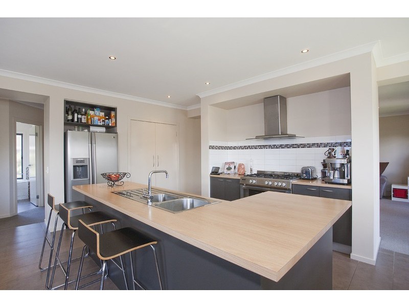 30 Centreside Drive, Torquay VIC 3228