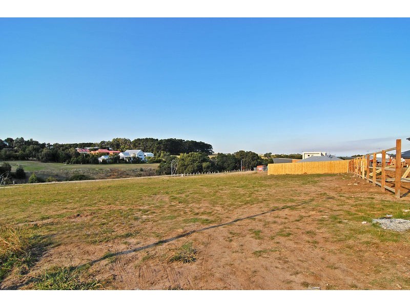 11 Yellow Gum Place, Torquay VIC 3228