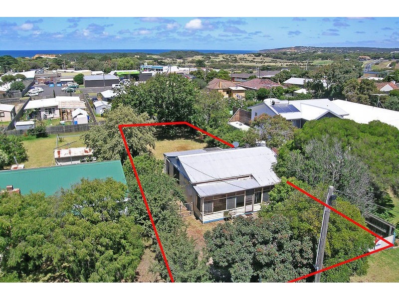 31 Price Street, Torquay VIC 3228