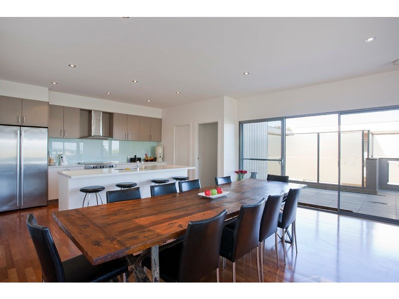 3/20-22 Surfcoast Highway, Torquay VIC 3228