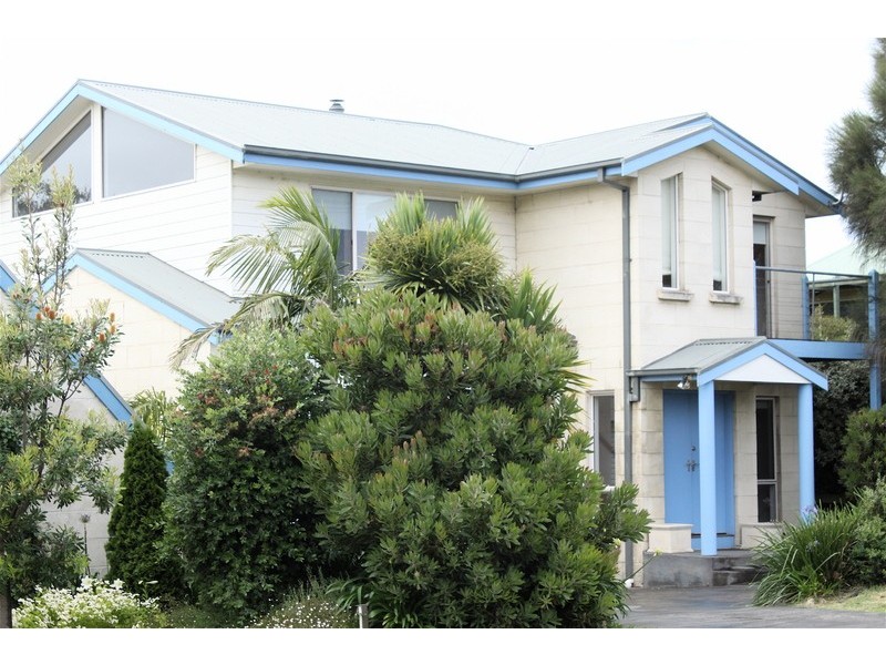 64  Domain Road, Jan Juc VIC 3228