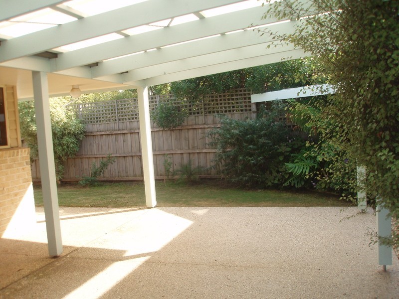 2/38 Golden Beach Way, Torquay VIC 3228