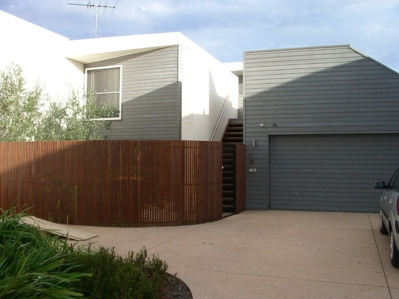 4/11-13 Darian Road, Torquay VIC 3228