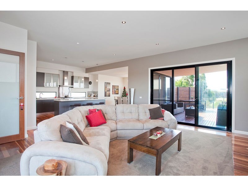 21 Sands Boulevard, Torquay VIC 3228