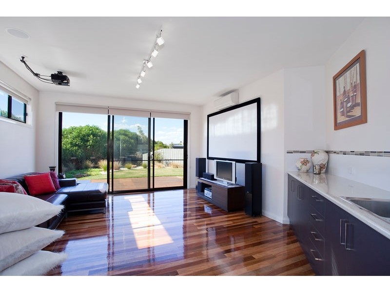 21 Sands Boulevard, Torquay VIC 3228