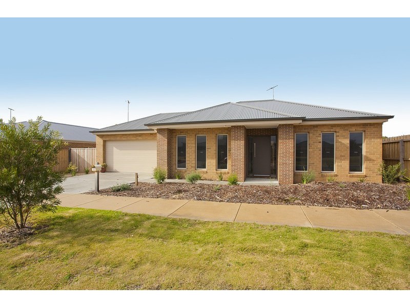 18 Rippleside Drive, Torquay VIC 3228