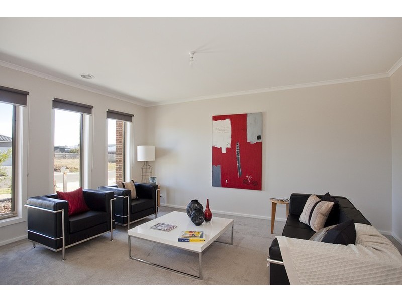 18 Rippleside Drive, Torquay VIC 3228
