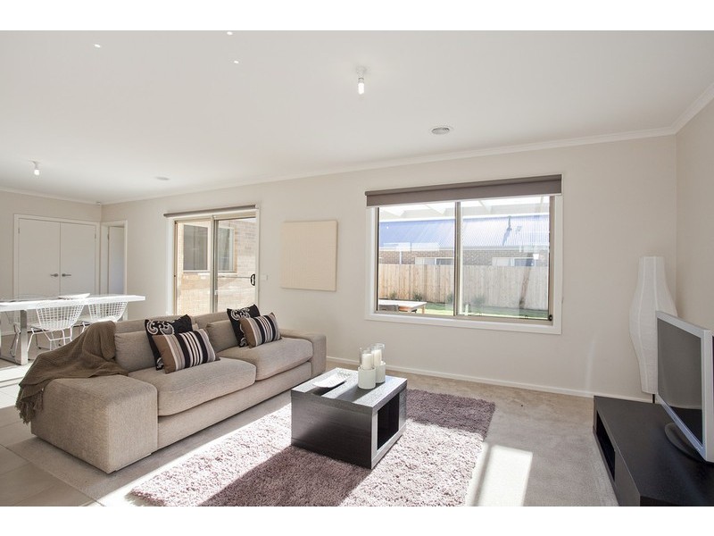 18 Rippleside Drive, Torquay VIC 3228