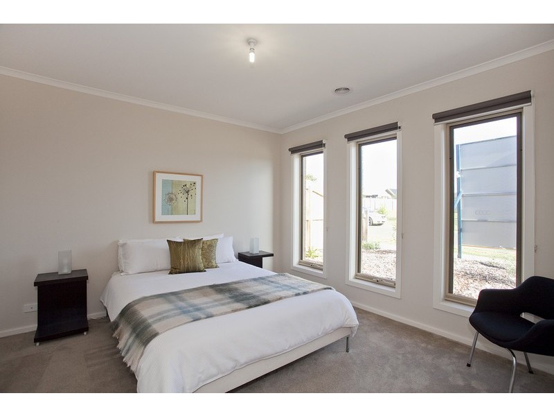 18 Rippleside Drive, Torquay VIC 3228