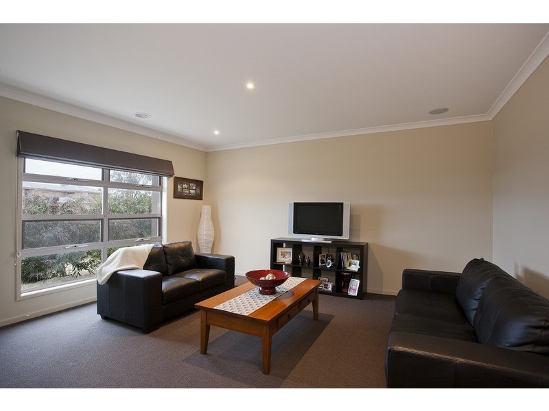 48 Centreside Drive, Torquay VIC 3228