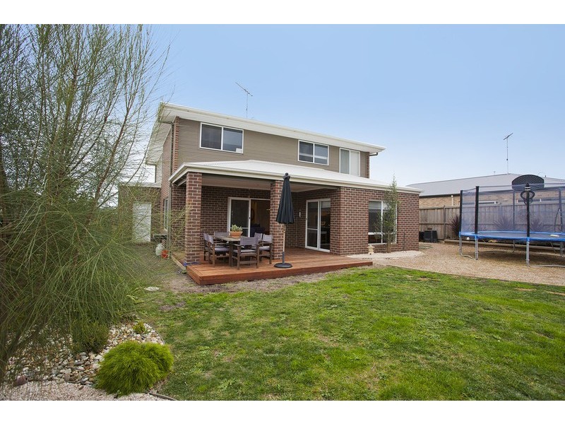 48 Centreside Drive, Torquay VIC 3228