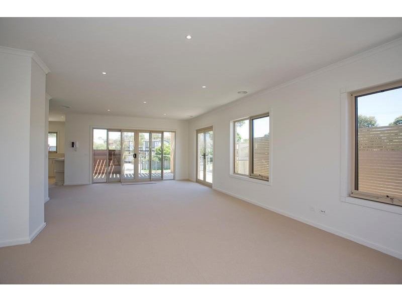 2/3 Hoylake Avenue, Jan Juc VIC 3228