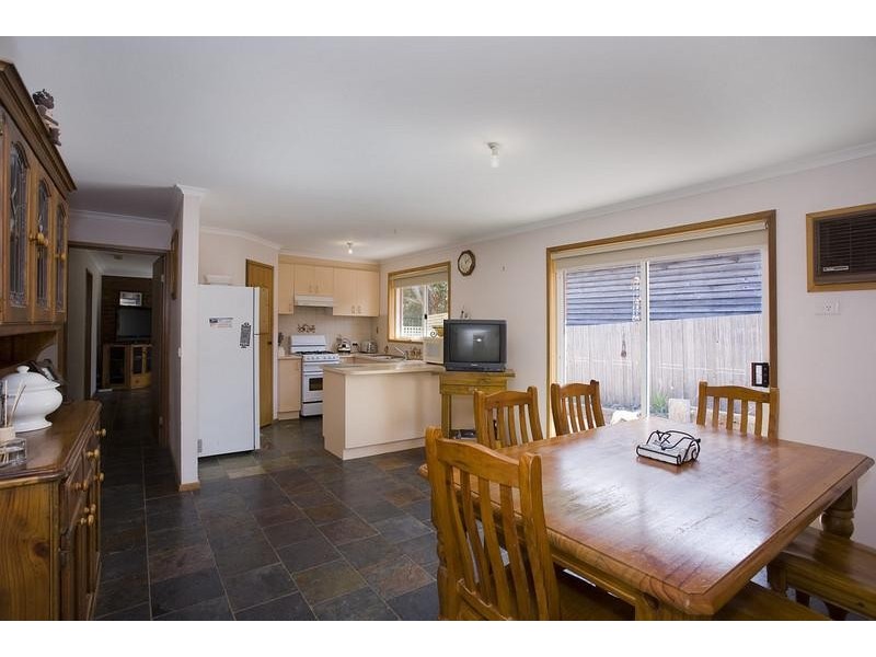 8 Watersun Road, Jan Juc VIC 3228