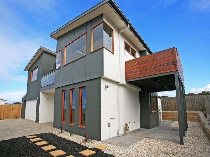 11 Seaview Rise, Jan Juc VIC 3228