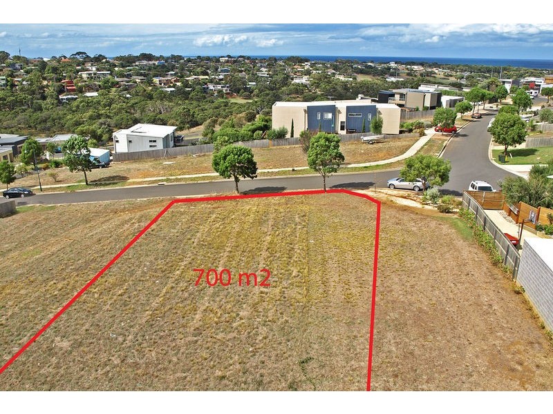 27  Springbank Circuit, Torquay VIC 3228
