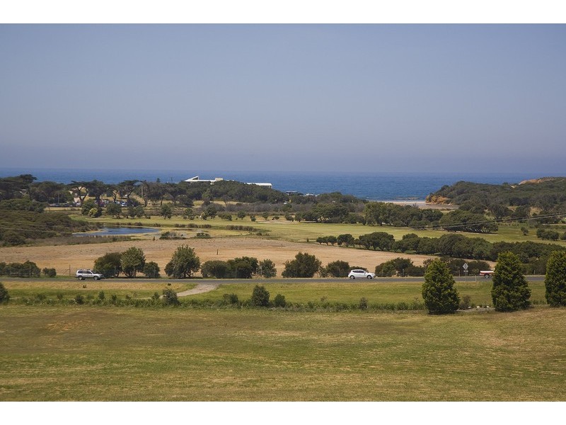 27  Springbank Circuit, Torquay VIC 3228