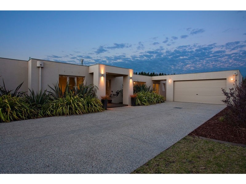 14 Ironbark Court, Torquay VIC 3228