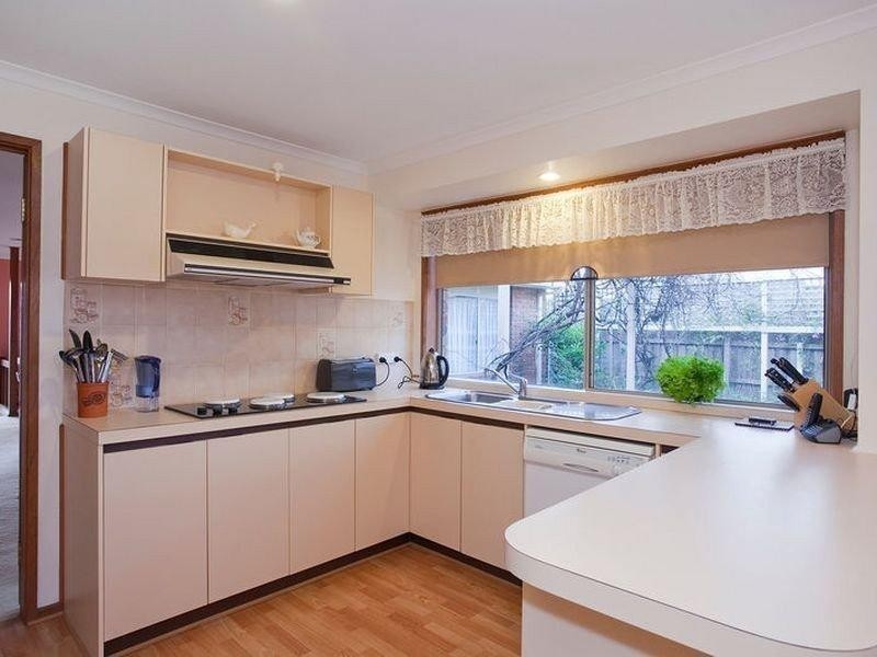 28  Holyhead Drive, Torquay VIC 3228