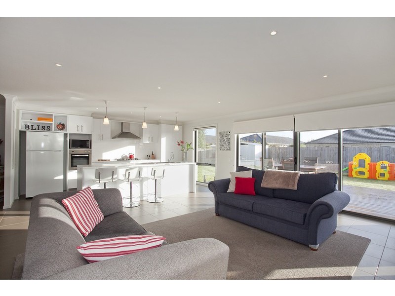 5 Lorama Street, Torquay VIC 3228